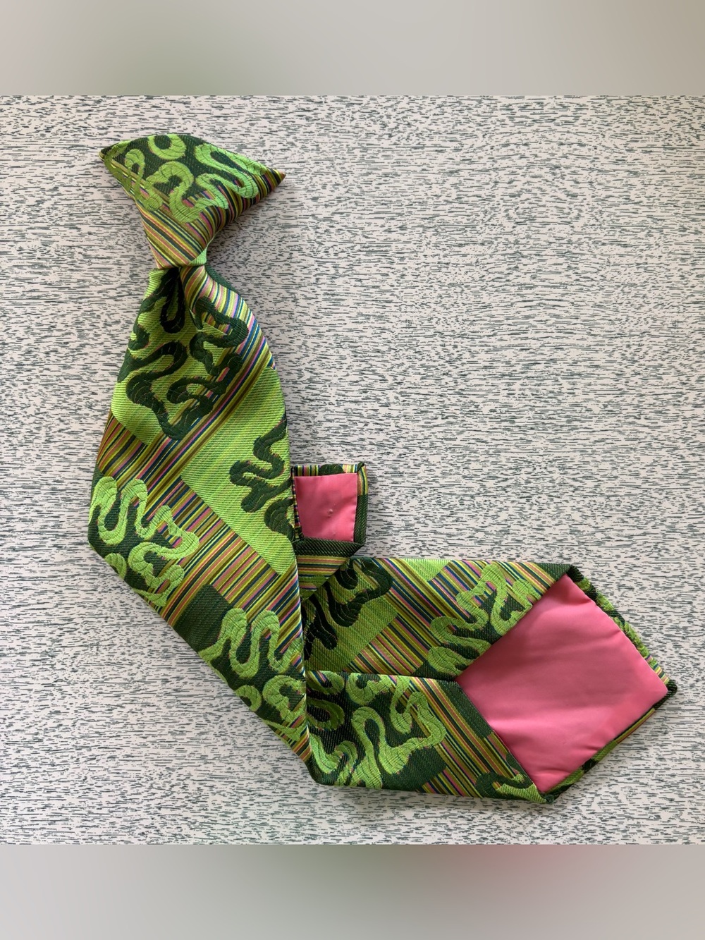60's Gentry Wembley Green/Pink Abstract Clip-On Tie - 60's Retro Necktie
